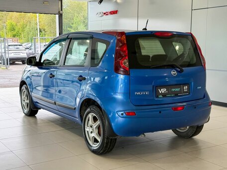 2010 Nissan Note I Рестайлинг, синий, 617000 рублей, вид 4