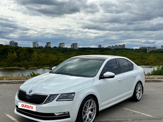 2018 Skoda Octavia III (A7) Рестайлинг, белый, 2290000 рублей, вид 1