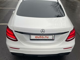 2020 Mercedes-Benz E-Класс 220 d V (W213, S213, C238), белый, 3700000 рублей, вид 4