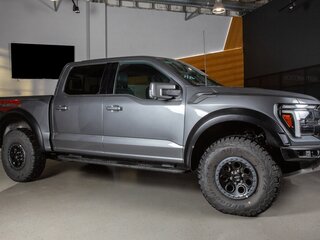 2026 Ford F-150 Raptor SuperCrew Raptor XIV Рестайлинг, серый, 14698000 рублей, вид 3