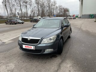 2010 Skoda Octavia DSG7 II (A5) Рестайлинг, серый, 750000 рублей, вид 1