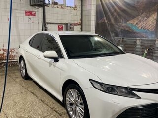 2018 Toyota Camry VIII (XV70), белый, 2320000 рублей, вид 2