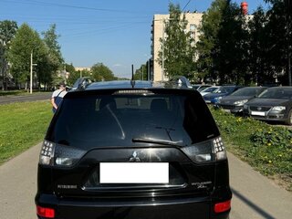 2010 Mitsubishi Outlander II Рестайлинг, чёрный, 1270000 рублей, вид 4