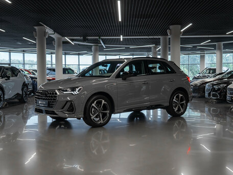 Audi Q3 II (F3)