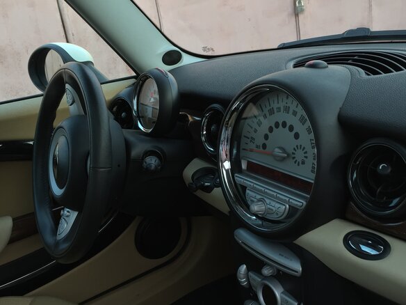 2008 Mini Hatch Cooper II (R56), бежевый - вид 6
