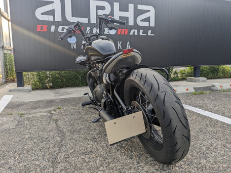 2018 Triumph Bonneville Bobber, чёрный, 1500000 рублей, вид 3