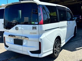 2021 Honda Stepwgn Spada V Рестайлинг, белый, 1980000 рублей, вид 5
