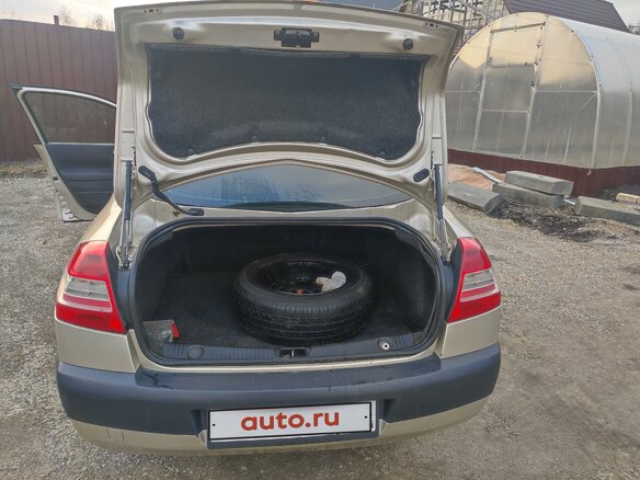 2006 Renault Megane II, бежевый, 400000 рублей - вид 8