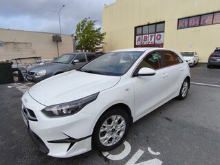 2022 Kia Ceed III Рестайлинг, белый, 1690000 рублей, вид 5