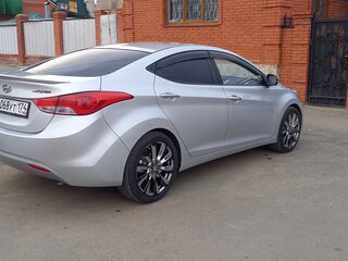 2012 Hyundai Avante V, серый, 1180000 рублей, вид 2