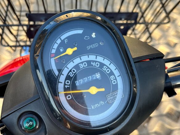 2018 Honda Benly, красный - вид 5
