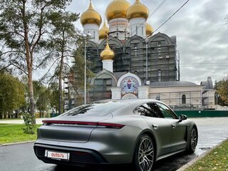 2021 Porsche Taycan 4S I, красный, 10200000 рублей, вид 3