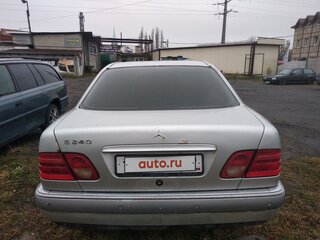 1998 Mercedes-Benz E-Класс 240 II (W210, S210), серебристый, 500000 рублей, вид 4