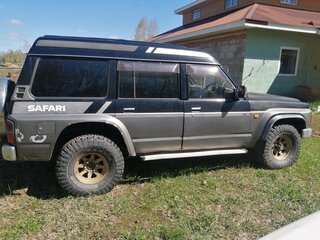 1990 Nissan Safari IV (Y60), чёрный, 900000 рублей, вид 4