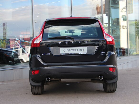 2013 Volvo XC60 I, чёрный - вид 4