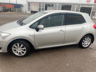 2007 Toyota Auris I, серебристый, 900000 рублей, вид 4