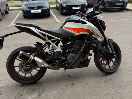 2021 KTM 390 Duke, белый, 390000 рублей, вид 5