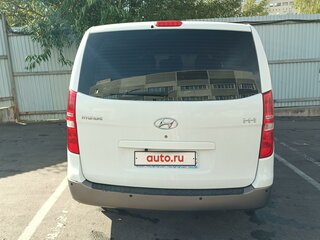 2015 Hyundai H-1 II, белый, 2345678 рублей, вид 4