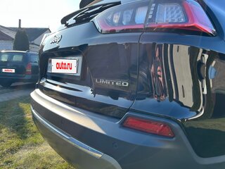 2018 Jeep Cherokee V (KL) Рестайлинг, чёрный, 1900000 рублей, вид 4