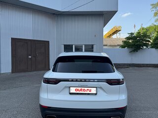 2018 Porsche Cayenne III, белый, 6499999 рублей, вид 2