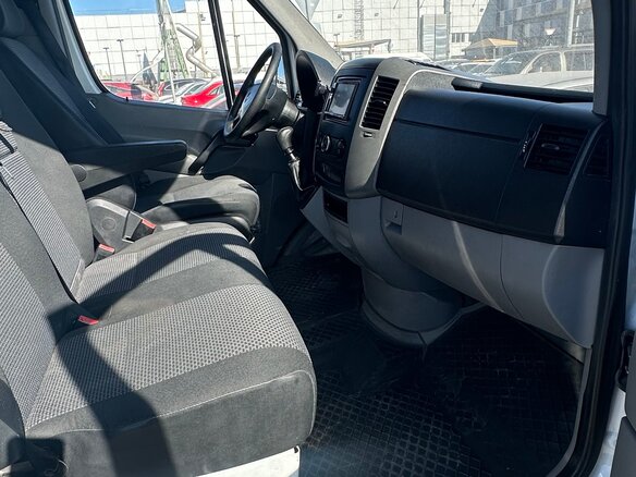 2011 Mercedes-Benz Sprinter, белый, 2600000 рублей - вид 5