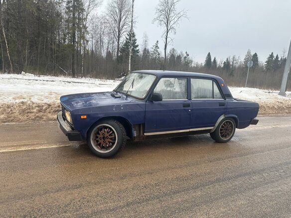 1998 Lada (ВАЗ) 2105, синий, 150000 рублей - вид 2