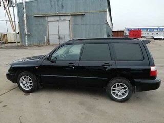 1998 Subaru Forester I, чёрный, 650000 рублей, вид 4