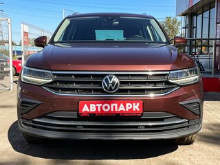 2021 Volkswagen Tiguan II Рестайлинг, коричневый, 2579000 рублей, вид 2