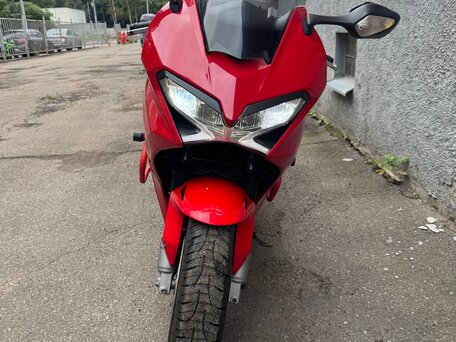 2014 Honda VFR 800, красный, 650000 рублей, вид 2