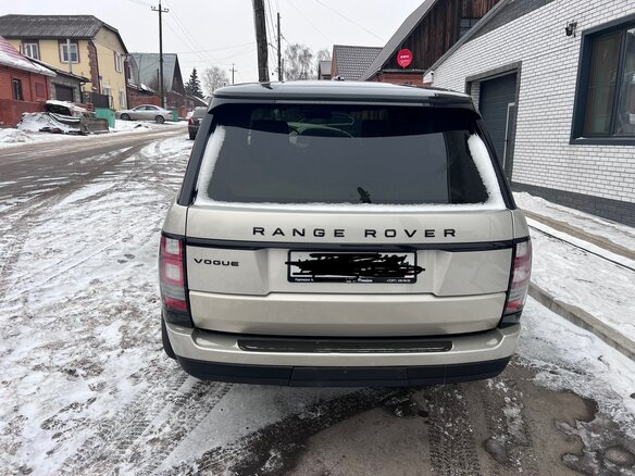 2013 Land Rover Range Rover IV, золотистый, 3400000 рублей - вид 3