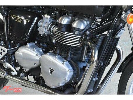 2013 Triumph Thruxton, чёрный, 690000 рублей, вид 4