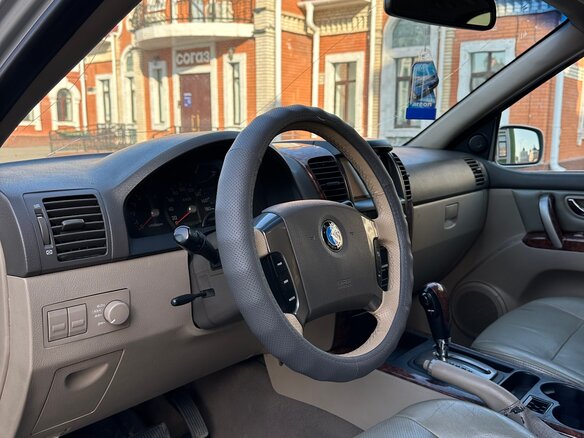 2002 Kia Sorento 4-speed I, серебристый, 460000 рублей - вид 23