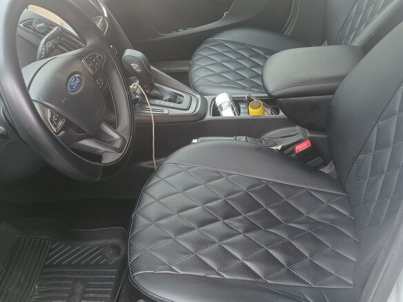 2018 Ford Focus III Рестайлинг, белый, 860000 рублей - вид 3
