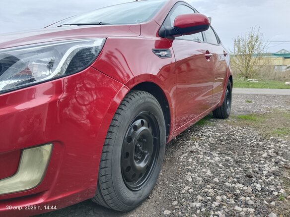 2012 Kia Rio III, красный, 620000 рублей - вид 2