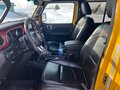 2020 Jeep Wrangler IV (JL), жёлтый, 7000000 рублей - вид 9