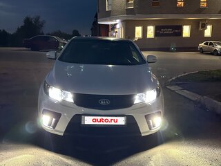 2011 Kia Cerato Koup II, белый, 750000 рублей, вид 2