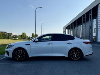 2019 Kia Optima IV Рестайлинг, белый, 2450000 рублей, вид 5