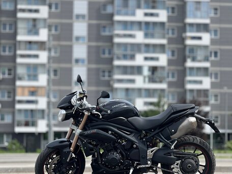 2015 Triumph Speed Triple, чёрный, 575000 рублей, вид 4