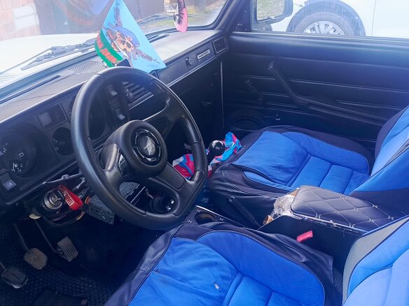 2002 Lada (ВАЗ) 2104 4-speed, белый, 100000 рублей - вид 5