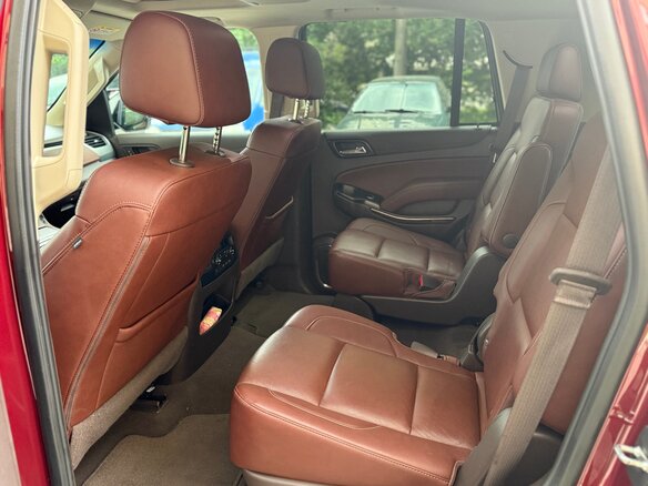 2019 Chevrolet Tahoe IV, красный, 4450000 рублей - вид 17