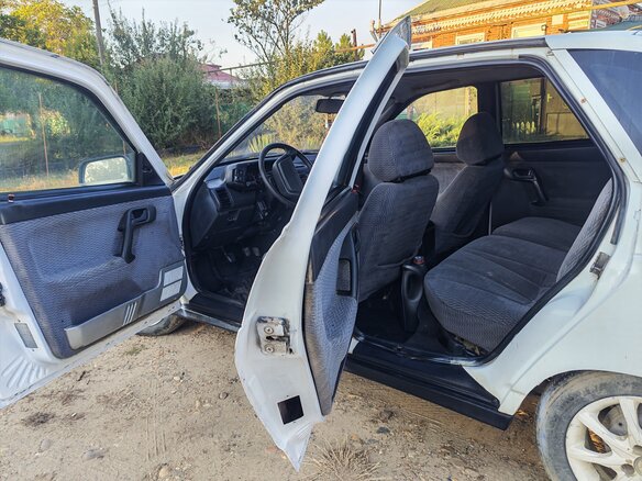 2003 Lada (ВАЗ) 2112, белый, 140000 рублей - вид 5