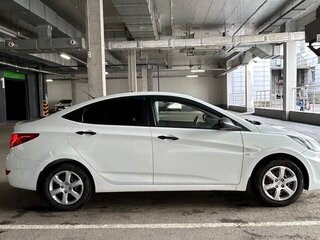 2014 Hyundai Solaris I, белый, 855000 рублей, вид 3