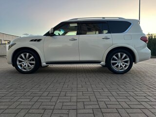 2011 Infiniti QX56 II, белый, 2050000 рублей, вид 1