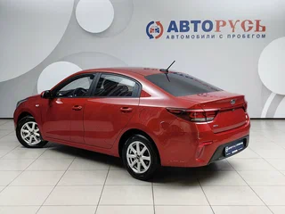 2020 Kia Rio IV, красный, 1727000 рублей, вид 2
