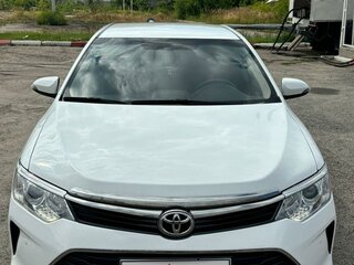 2016 Toyota Camry VII (XV50) Рестайлинг, белый, 1600000 рублей, вид 3