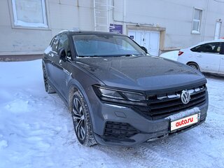 2020 Volkswagen Touareg III, серый, 5000000 рублей, вид 2