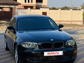 2008 BMW 1 серии 116i I (E81/E82/E87/E88) Рестайлинг, чёрный, 830000 рублей, вид 3
