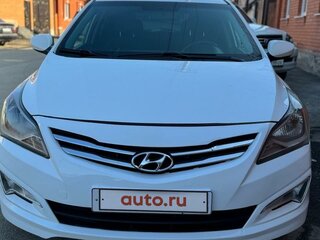 2015 Hyundai Solaris I Рестайлинг, белый, 1200000 рублей, вид 1