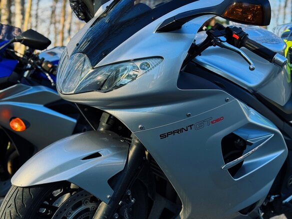 2011 Triumph Sprint GT, серебристый, 530000 рублей - вид 6