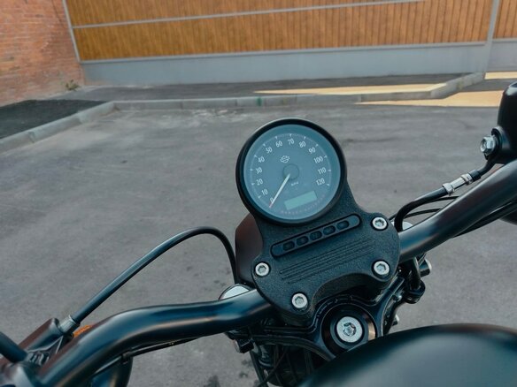 2020 Harley-Davidson Sportster 883, чёрный, 850000 рублей - вид 5